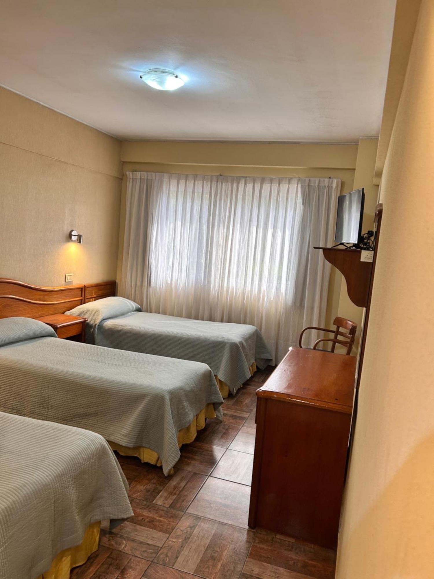 בואנוס איירס Hotel Luey מראה חיצוני תמונה